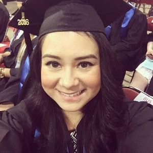 Meet your Posher, Gloria